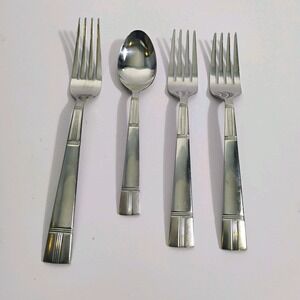 Pfaltzgraff Flatware Place Setting 18/0 Stainless Flatware 4 pcs Forks‎ Spoon